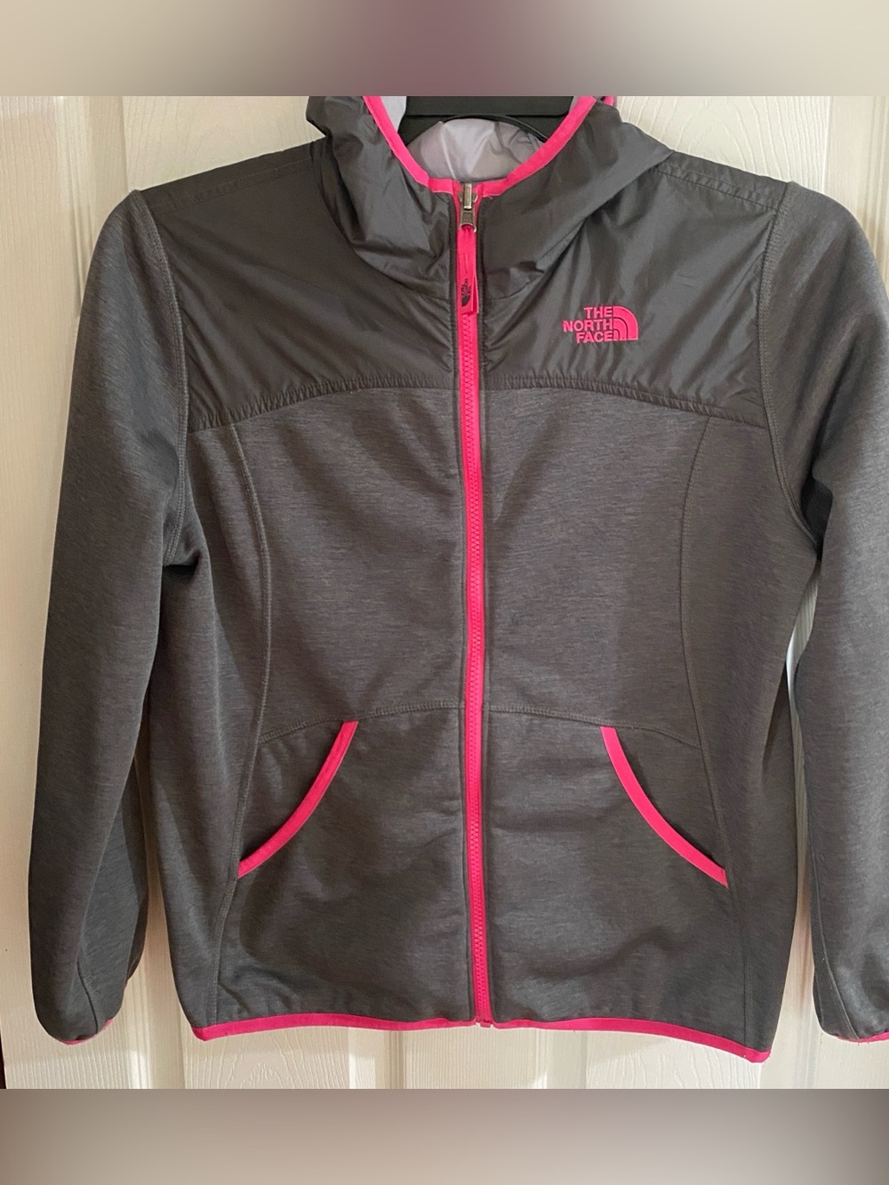 The North Face Girls XL 18 Gray Pink Hooded Jacket - Picture 3 of 7